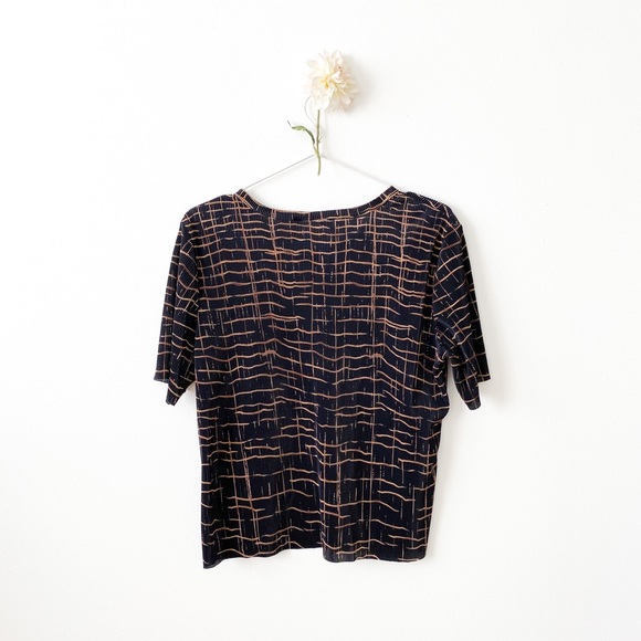 Vintage Patterned Blouse - Picture 2 of 4